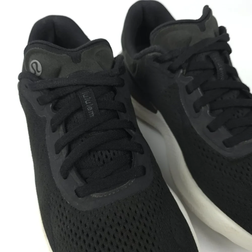 LULULEMON Beyondfeel Running Shoe Black Bone Rover Athleisure Sporty Clean Girl